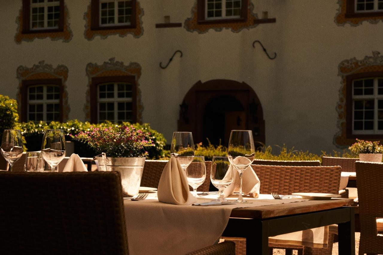 Gästehaus am Wasserschloss&Restaurant Wasserschloss Inzlingen Exterior foto